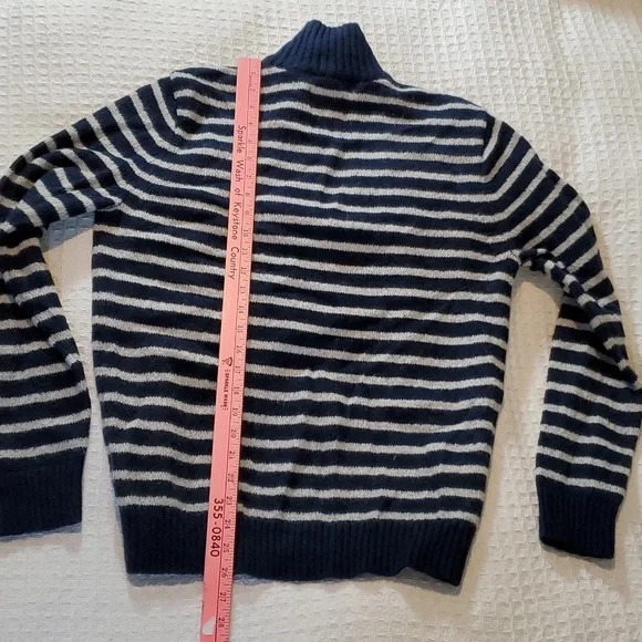 A.E. 🦅 Soft Navy blue & light grey sweater - Picture 6 of 6